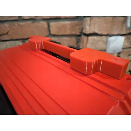 Akcesoria Qbrick PRO Uchwyt blatu do skrzyń serii PRO