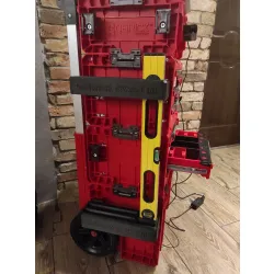 Akcesoria Qbrick Uchwyt Poziomnicy i prowadnicy